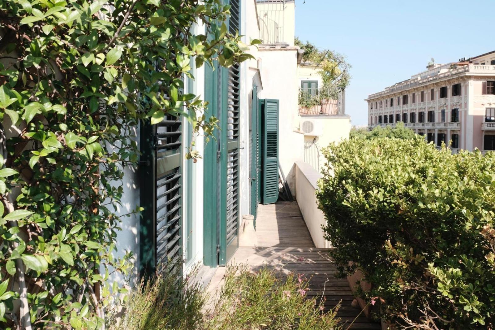 Casa Maria In Centro Storico Ξενοδοχείο Σαλέρνο Εξωτερικό φωτογραφία